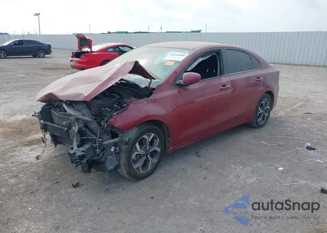 2021 Kia Forte Lxs из США, поврежденный, VIN 3KPF24AD5ME400730